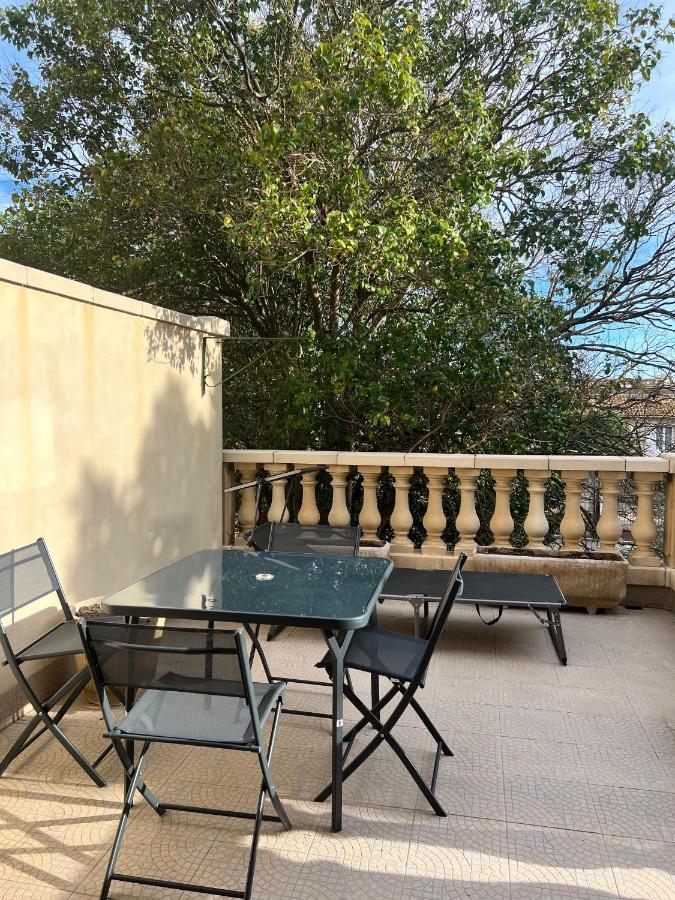 Cote Jardin Est Un Spacieux Et Lumineux T3, Entierement Renove, A 2 Pas De L'Herault Et A 10Min Du Bord De Mer Proche Du Centre Historique Et Du Fabuleux Chateau Laurens, Vous Apprecierez Le Calme De Sa Belle Terrasse Et La Vue Superbe Sur Le Jardin Agde Exterior foto